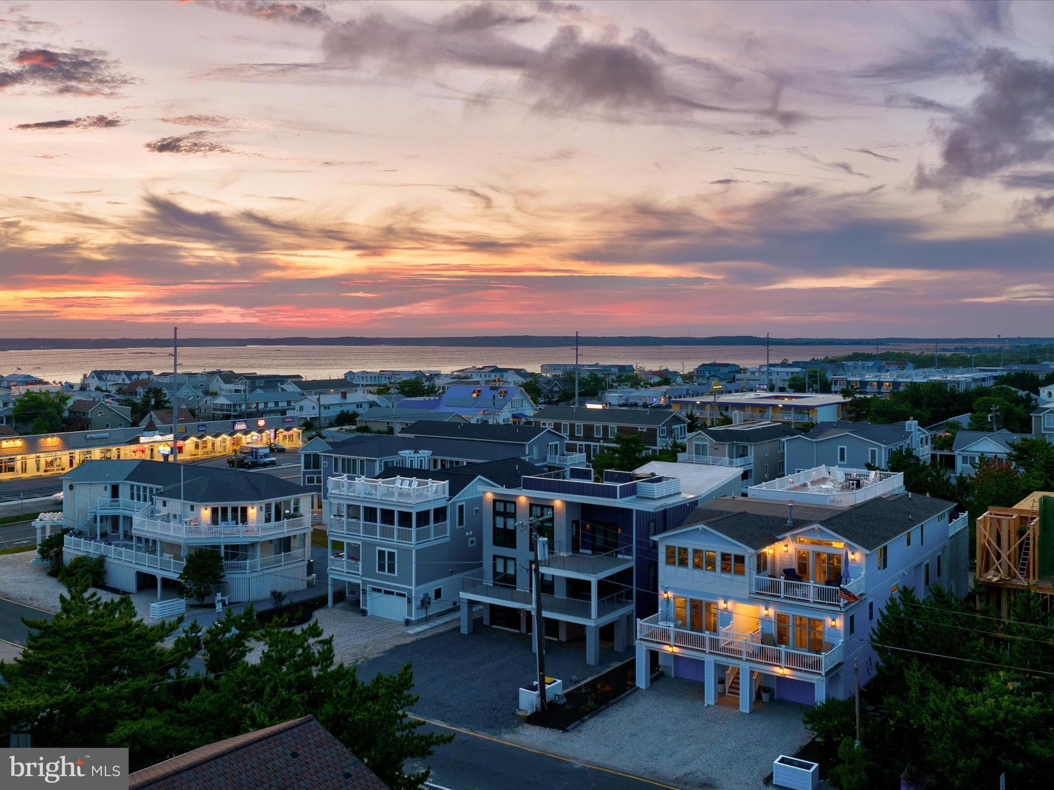 Sunset on E. Georgetown St